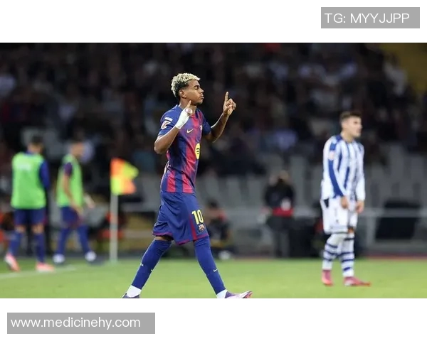 莱万在欧冠赛场闪耀巴萨再度崛起的关键时刻