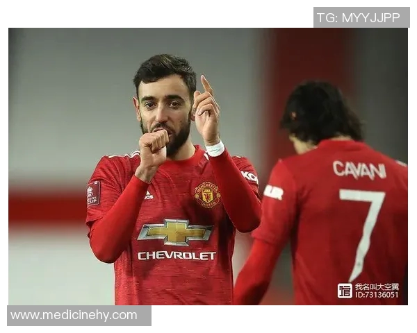 巴赫罗莫夫精彩进球助力球队逆转胜利引发球迷热议