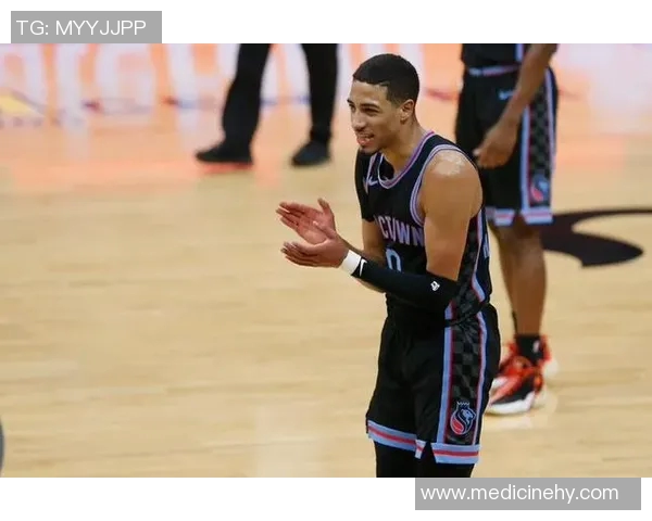 国王新援表现抢眼,团队士气大振! 国王新援表现抢眼,团队士气大振!