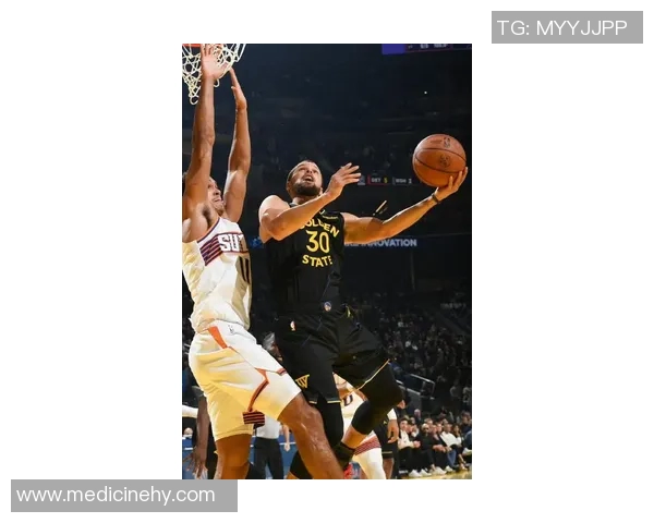 勇士主教练盛赞库里进攻组织能力强劲，彰显篮球智商